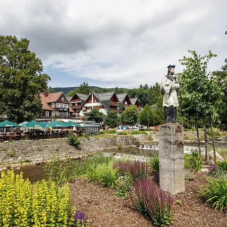 호텔 Lomnice Špindlerŭv Mlýn