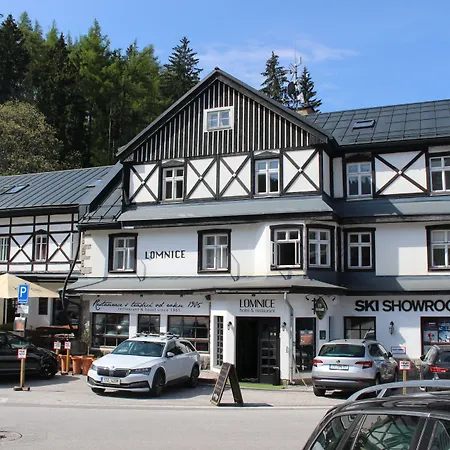 호텔 Lomnice